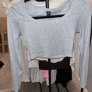 SHEIN Light Gray Long Sleeve Crop Top